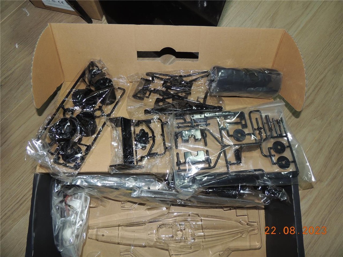 TAMIYA R/C 1/10 F1 F103RM CHASSIS KIT F1 BODY INCLUDED