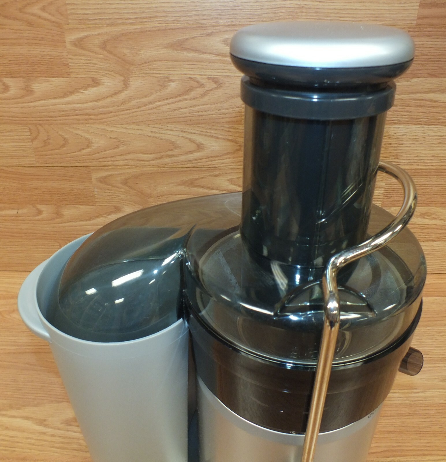 Genuine Breville (JE95XL) Juice Fountain Plus 2Speed Juicer Extractor