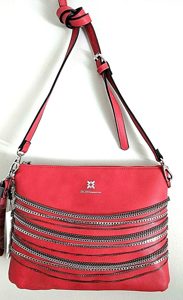 Bandolera convertible BCBGeneration Milena nueva con etiquetas detalle de cadena plateada rojo cinabrio Foto 4 de 4
