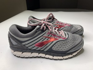 brooks ariel size 10