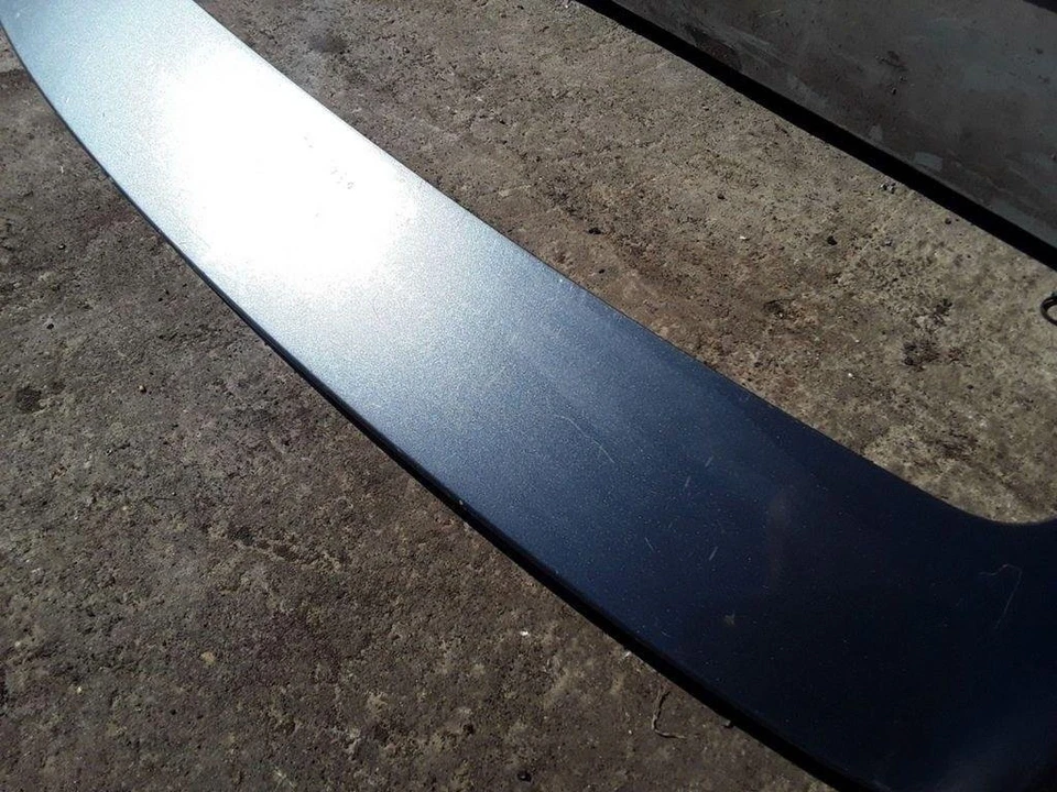 Alerón portón trasero MITSUBISHI GRANDIS NAW 2.0 diésel 100kw 2008 31645490 Foto 4 de 4