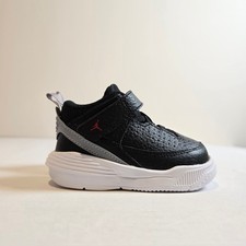 Image of Nike Jordan Max Aura 5 Size 5C Toddler Sneakers Black Red White DZ4355-061