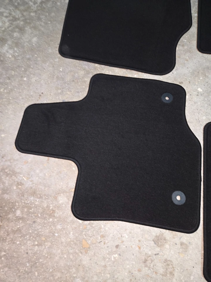 Ford F-150 Crew Cab OEM 2021 2022 2023 2024 NEW CARPET FLOOR MATS XLT STX LARIAT - Image 4 of 4