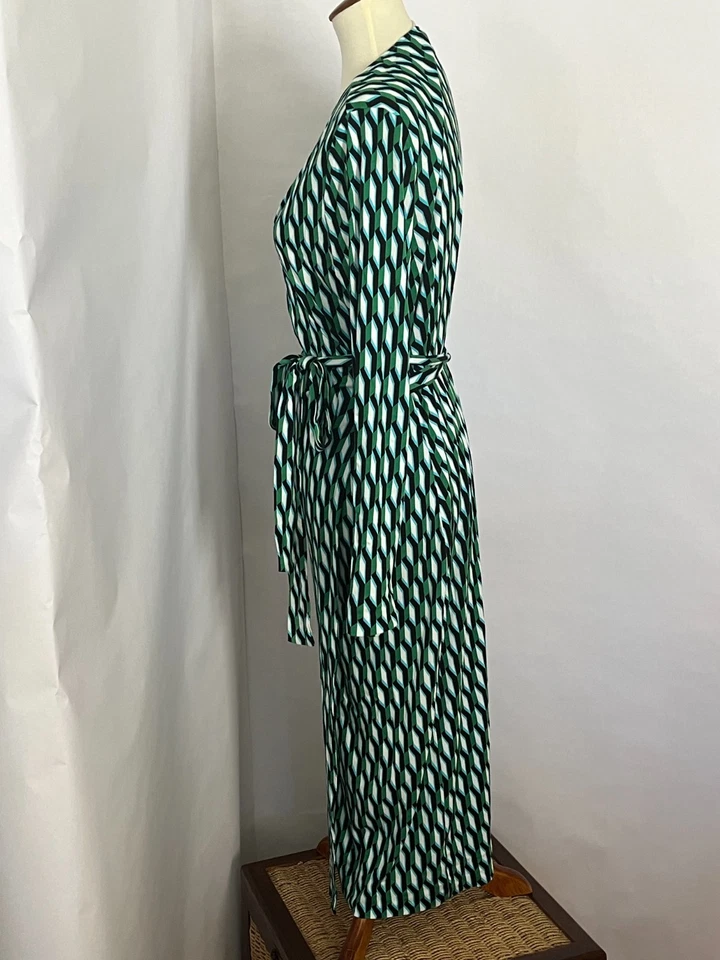 Diane Von Furstenberg (for target) green print wrap dress XL - Image 2 of 4