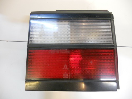 1 Rücklicht links innen gebraucht 333945107 für VW Passat 35i