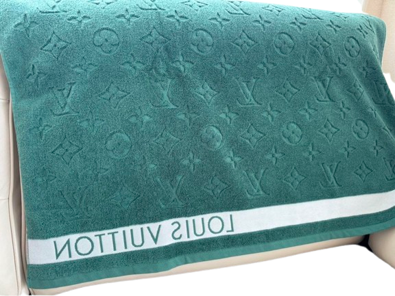 ルイヴィトン　LOUlS VUITTON モノグラム ビーチタオル/グリーン Louis Vuitton Beach Bath Towel Blanket Monogram green 96×152cm