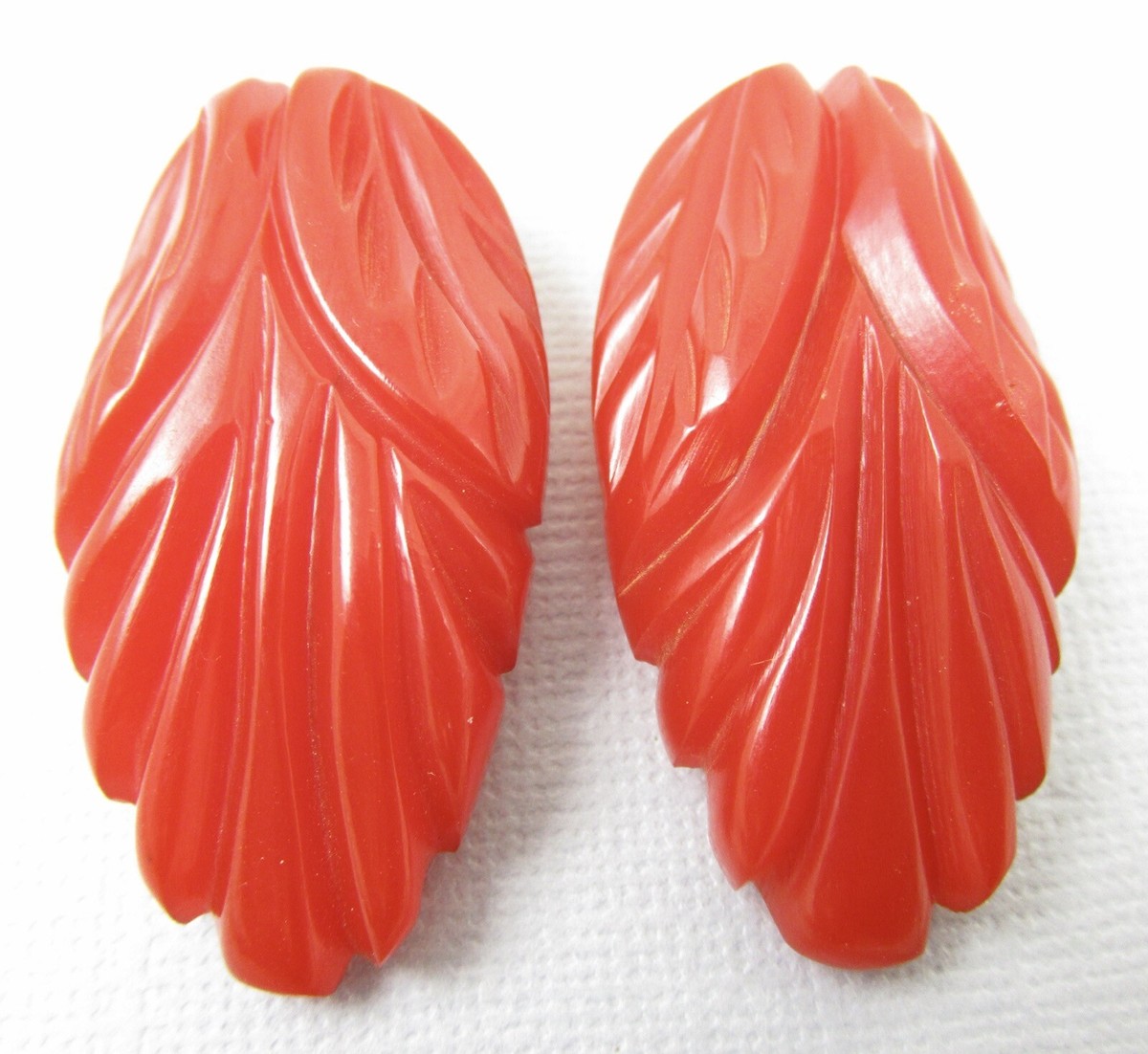 Deeply Carved Cherry Red Bakelite Barrette - Authentic Made in France Clip Bakelite Barrettes - Etsy main image 4