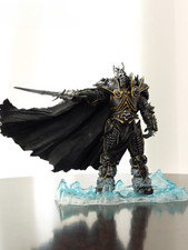 World of Warcraft Arthas Menethil The Lich King Deluex Collector Figure Toy