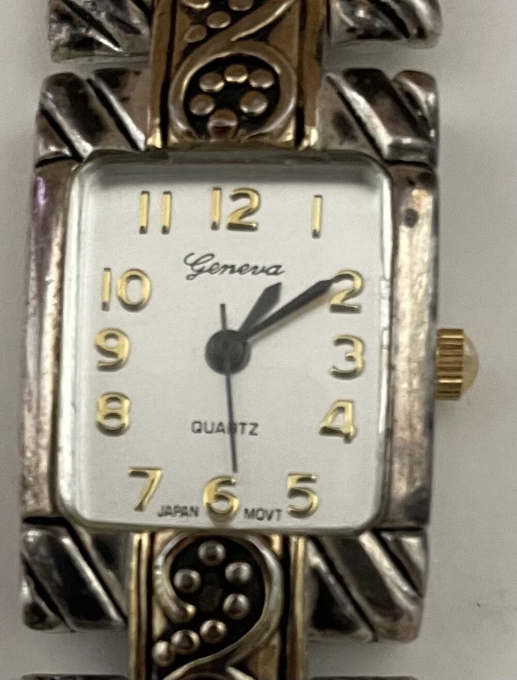 Raro reloj de cuarzo para damas Geneva de acero inoxidable con correa plateada y dorada Japón Foto 2 de 4