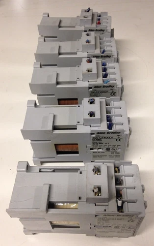 LOT OF 5 ALLEN BRADLEY Contactors (3PCS) 700-CF400D / -CF310Z / -CF220D USED V6