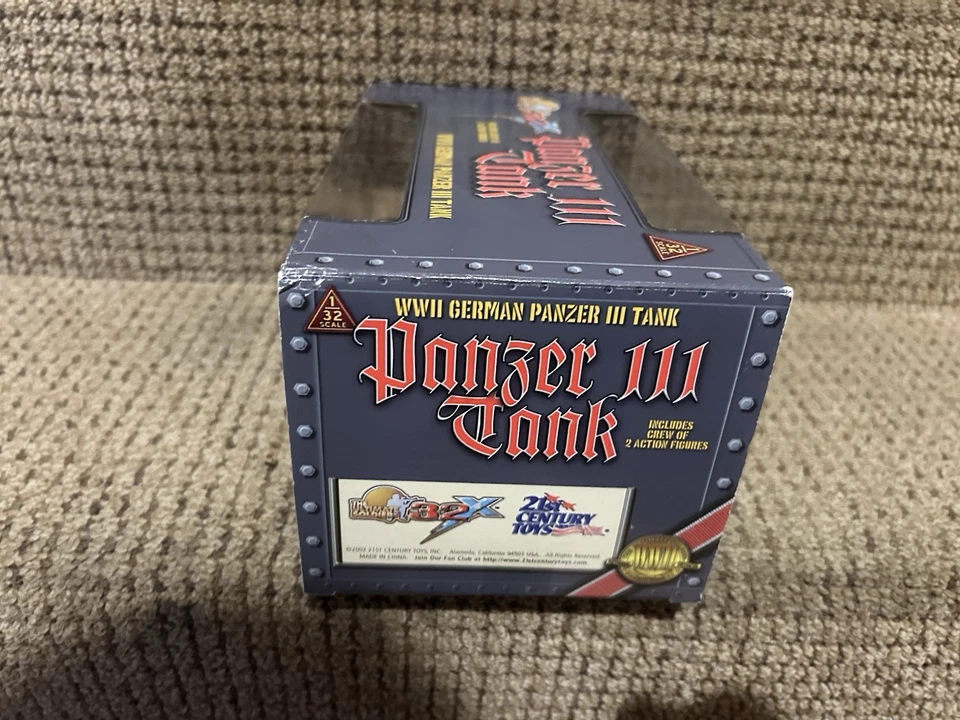 Ultimate Soldier 1:32 German Panzer III Medium Tank w/2 crew, No. 20330 - Image 4 of 4