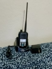 Icom IC-M88 Marine VHF Handheld Transceiver with BC-152 Desktop Charger