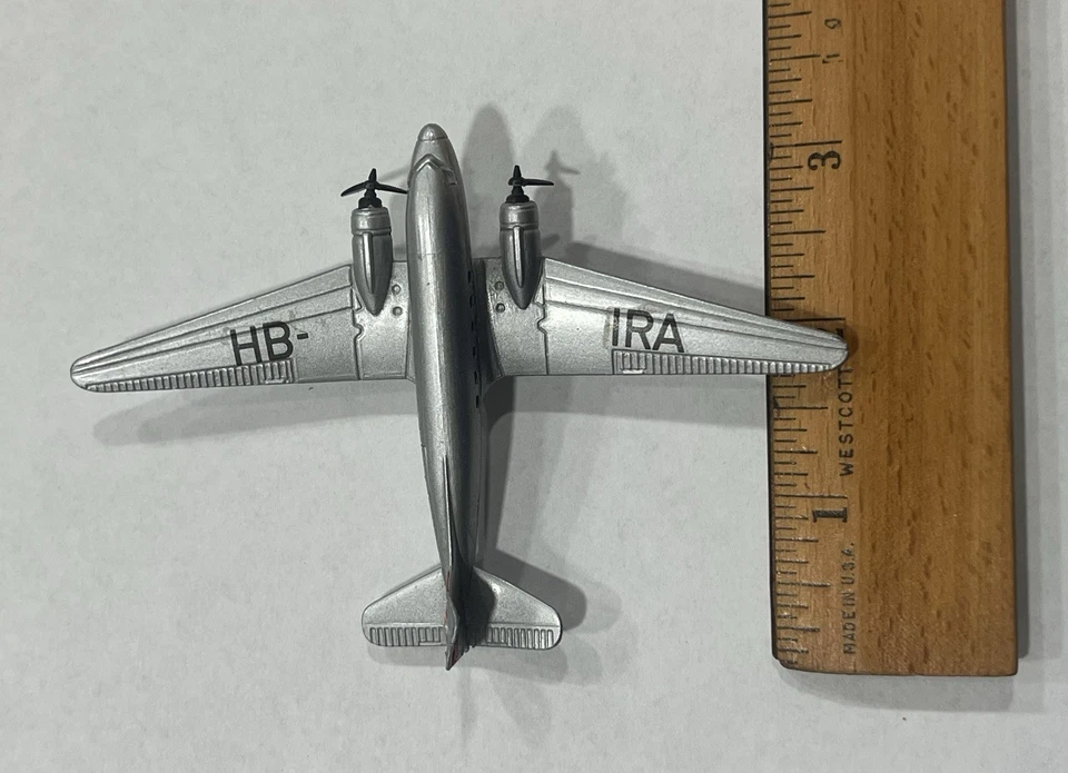 Avión modelo fundido a presión Schabak Swiss Air Lines DC-3 raro, de colección (número 1028) Foto 4 de 4