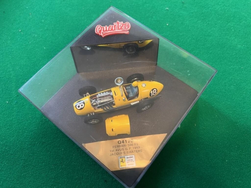 Miniature Quartzo 1/43 - Ferrari 500 F2 - Giuseppe Farina #2 - GP Allemagne 1953