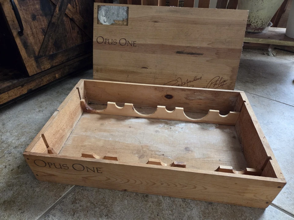 Caja de vino de madera Opus One 1995 con tapa e insertos 6 botellas coleccionable Foto 2 de 3