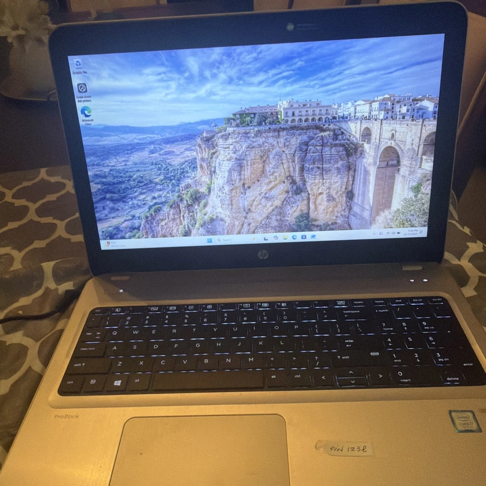  PORTATIL HP ProBook 450 G4 prod ID W7C85AV SN 5CD7271LQF USADO  Foto 2 de 4