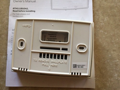 HONEYWELL RTH111B HEATING & COOLING DIGITAL NON-PROGRAMMABLE THERMOSTAT *B3 - Picture 3 of 6