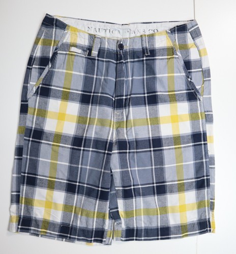 NAUTICA - MENS GRAY PLAID FLAT FRONT SHORTS - SIZE 30