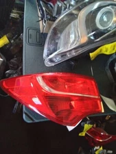 Driver Tail Light SWB Sport Incandescent Bulb Fits 2013-2016 HYUNDAI SANTA FE 