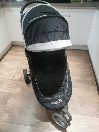 Baby Jogger City Mini - Black easy to fold buggy. Collection only.