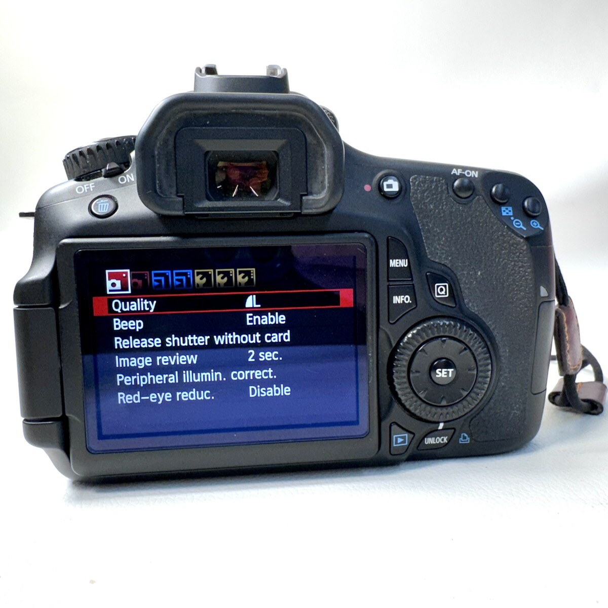 Canon EOS 60D ＋EF-S 18-55mm 美品 Canon EOS 60D Digital SLR Camera w/EF-S 18-135mm IS & 55-250mm