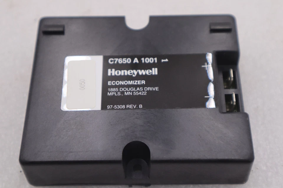 NEW OPEN BOX Honeywell C7650A-1001 Temperature Transducer K-3100 - Image 2 of 2