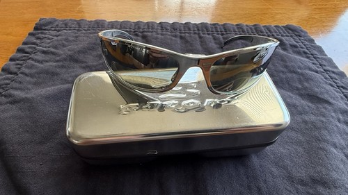 Vintage GATORZ Radiator Aluminum Sunglasses With Crome Lens Rare