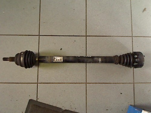 Antriebswelle Rechts Vorne ALH 1J0407272 M2 VW Golf 1.9 TDI 66 KW 90 PS 194037