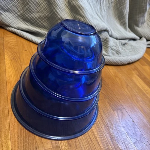 Pyrex Glass Cobalt Nesting Mixing Bowls 4-Piece Set 322 323 325 326