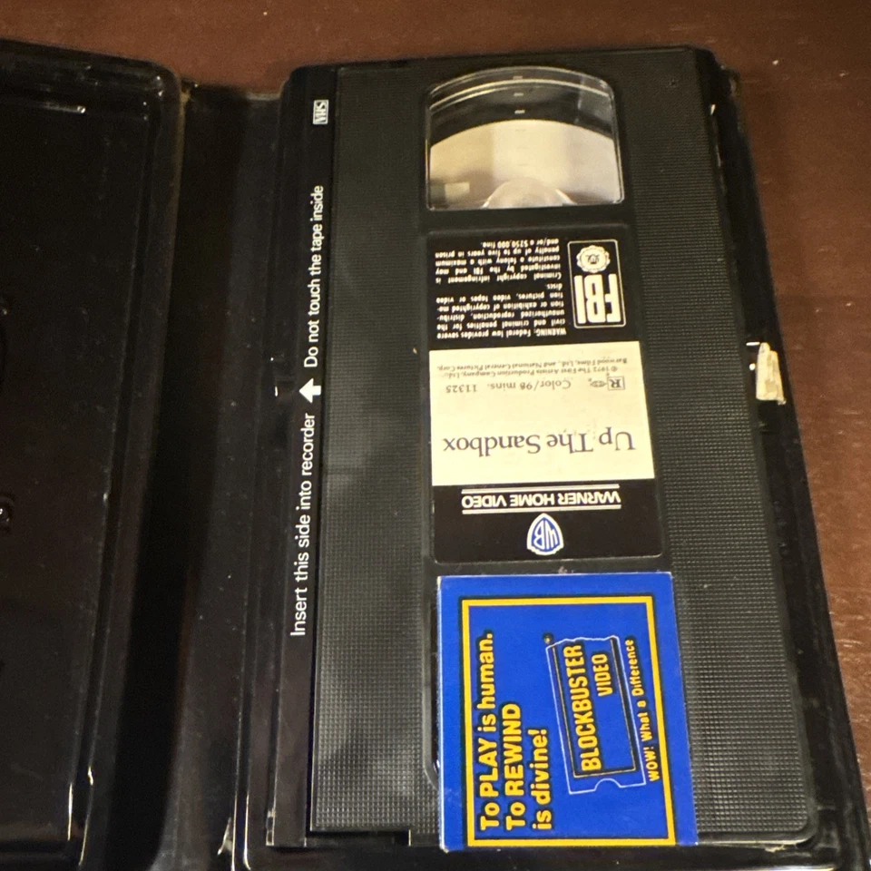 Up the Sandbox (VHS, 1988) Foto 3 de 4