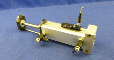 Festo cylinder ADN-32-100-A-P-A-S2 / 536267 / 10 bar (invoice. inc VAT)