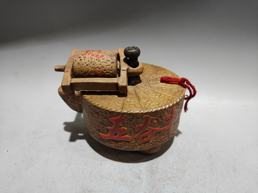 アジアンの壷 Chinese Yixing Zisha Clay Handmade Exquisite Teapot 五谷丰收