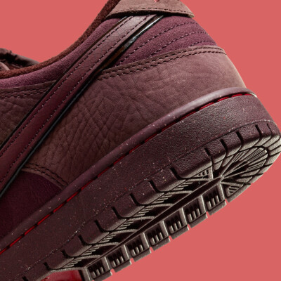 Nike SB Dunk Low PRM Valentine's Day Burgundy Crush Team Red