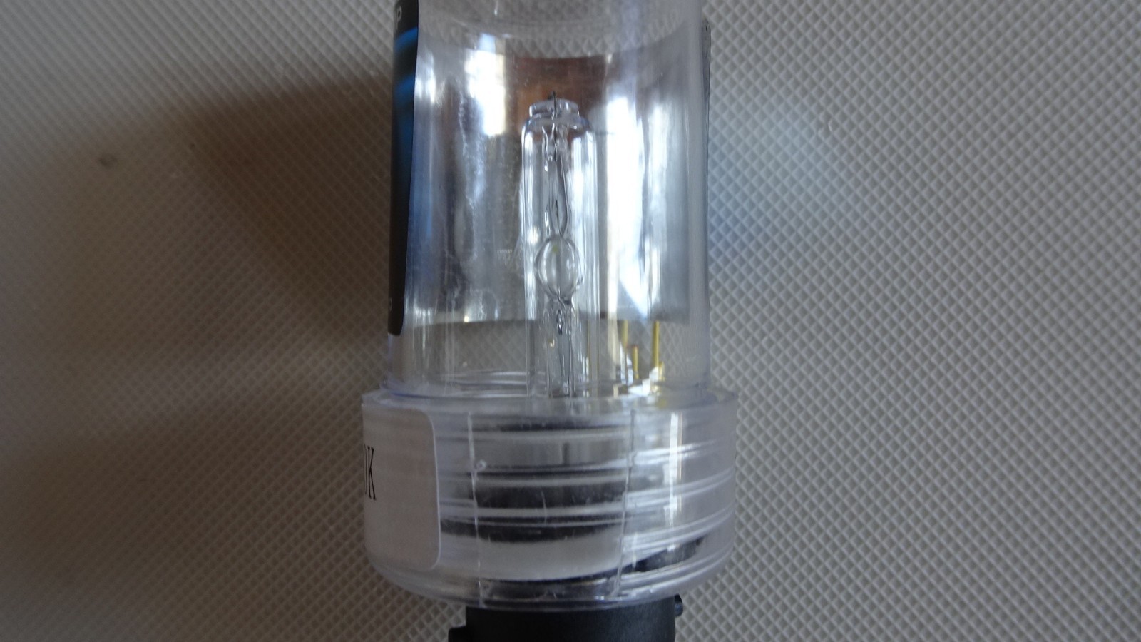 PORSCHE 911 MERCEDES FERRARI BMW ASTON  AUTOMOTIVE XENON HEADLIGHT D2 6000K BULB
