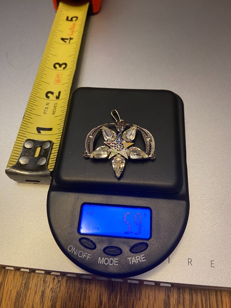 Eastern Star 25 Year Masonic Lapel Pin - Silver & White 3/4 Inch Diameter