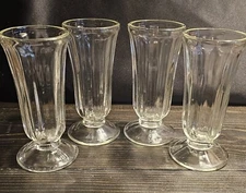 Set Of Four Jeanette Vintage Clear Glass Soda Fountain Sundae Glasses