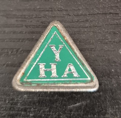 Youth Hostel Association YHA  Enamel Pin Badge Green & Silver.
