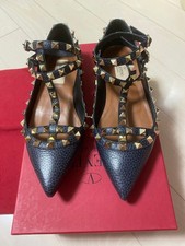 VALENTINO GARAVANI Sandals 35