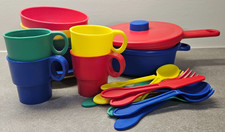 KidKraft 26-Piece Primary Colored Cookware Set, Plastic Dishes and Utensils