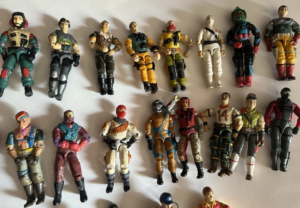 HUGE LOT VINTAGE 3.75" GI JOE ARAH 32 ACTION FIGURES HASBRO 1980s - Image 4 of 4