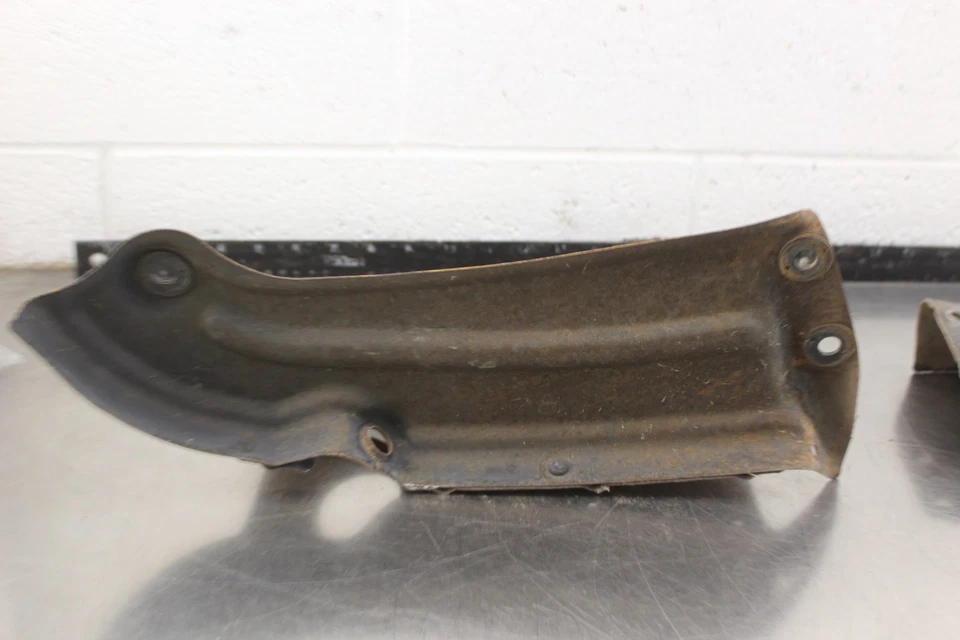 1986 Honda FourTrax 125 TRX125 2x4 PAR INTERNO PROTETOR DE LAMA RESPINGO ESCUDOS O955 - Imagem 2 de 4