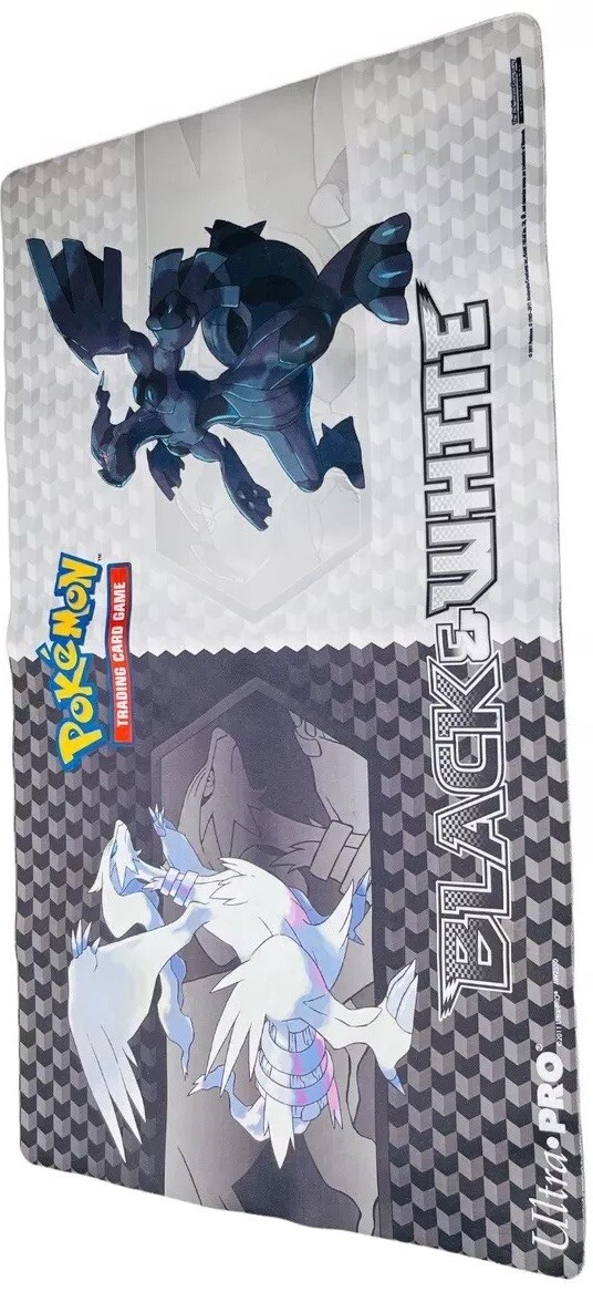 ウルトラプロ　ゼクロム　レシラム　プレイマット　playmat ウルトラプロ ゼクロム レシラム プレイマット playmat Pokemon