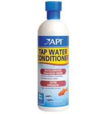 API TAP WATER CONDITIONER Aquarium Water Conditioner 16-Ounce Bottle White 52C