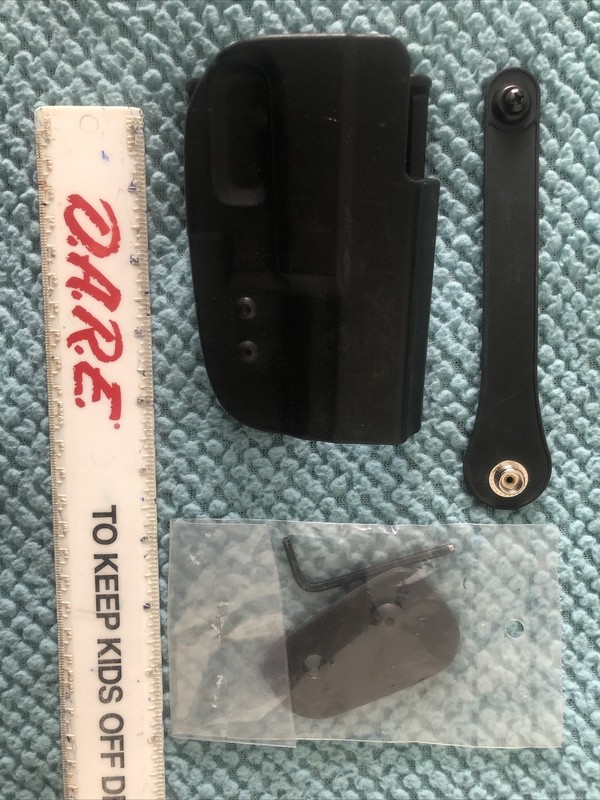 Uncle Mike's Kydex GLOCK Right-Hand holster, Good for SPARE PARTS or to repair