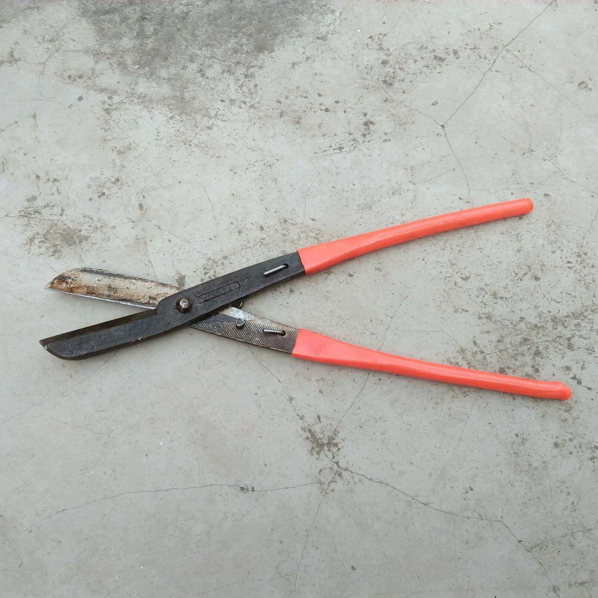 Sheet metal cutting sale scissors