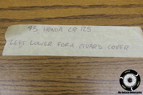 1995 HONDA CR 125 LEFT LOWER FORK GUARD COVER OEM CR125 95 - Picture 2 of 7