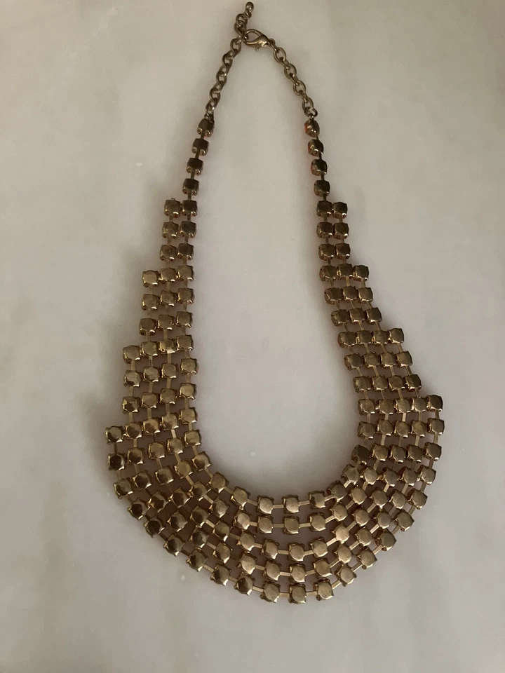 Conjunto de collar estilo piedra coral sintética y pulsera flexible esmalte coral LEER Foto 3 de 4