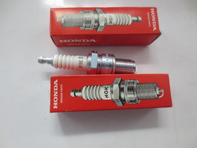 #ad NEW Genuine OEM Honda Spark Plug 2 98079 59840 $19.99