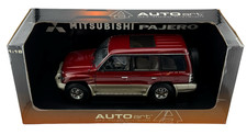 Autoart Off Road Division 1:18 MITSUBISHI PAJERO GDI V6 3500 Red Model DAMAGED
