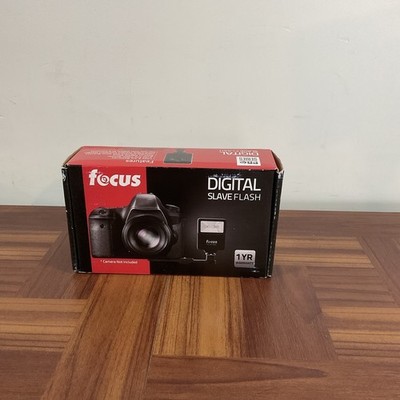 NEW Focus Camera SF-3000 Digital Slave Flash UNOPENED, FREE S&H